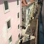Casa Em Lisboa? Optima Localizacao No Bairro Alto